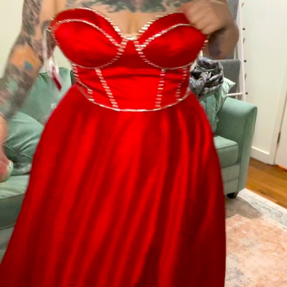 Red Rhinestone Corset Gown New With Tags and attachable straps